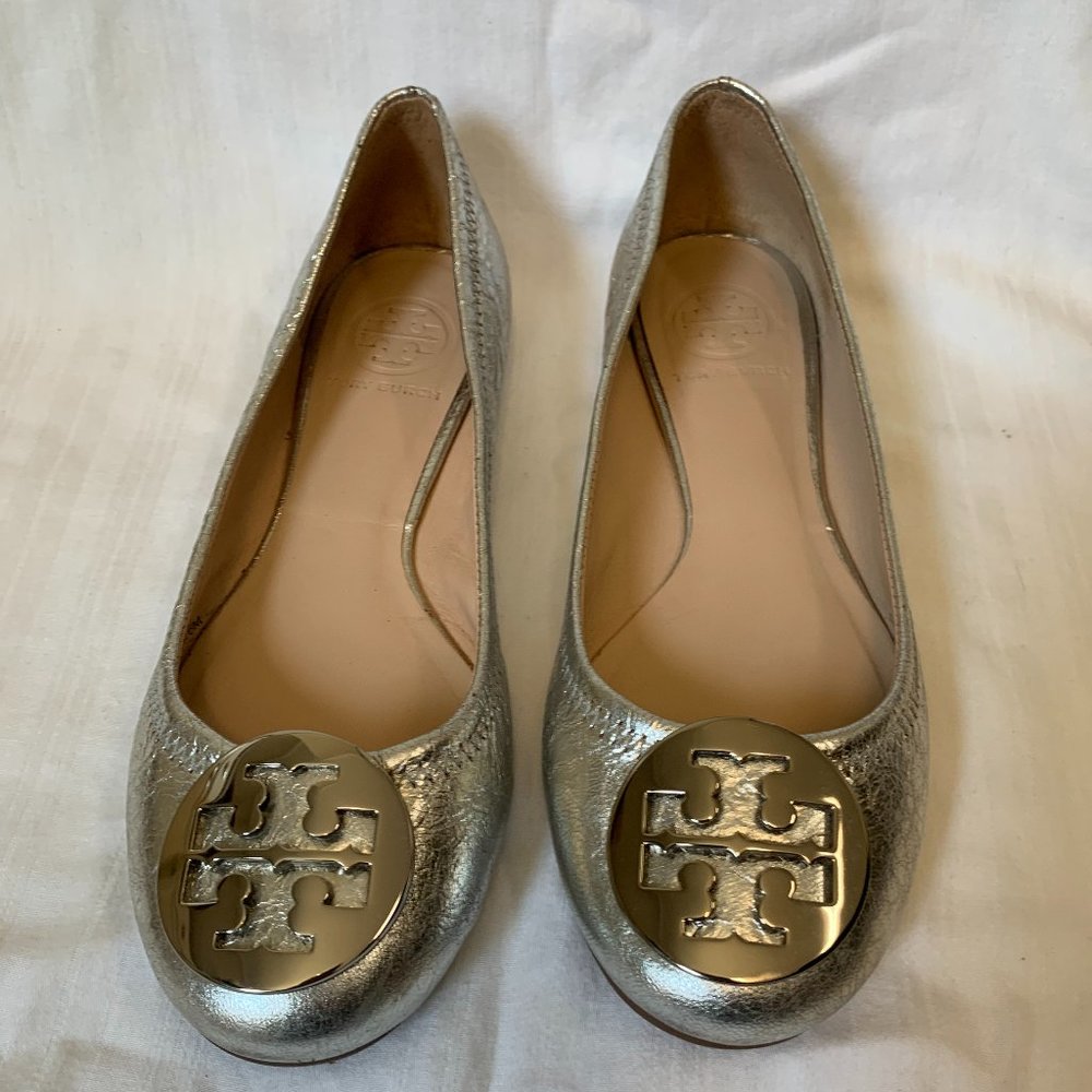 TORY BURCH | Women's Reva Leather Ballerina Flat | Metallic Silver | Size 6